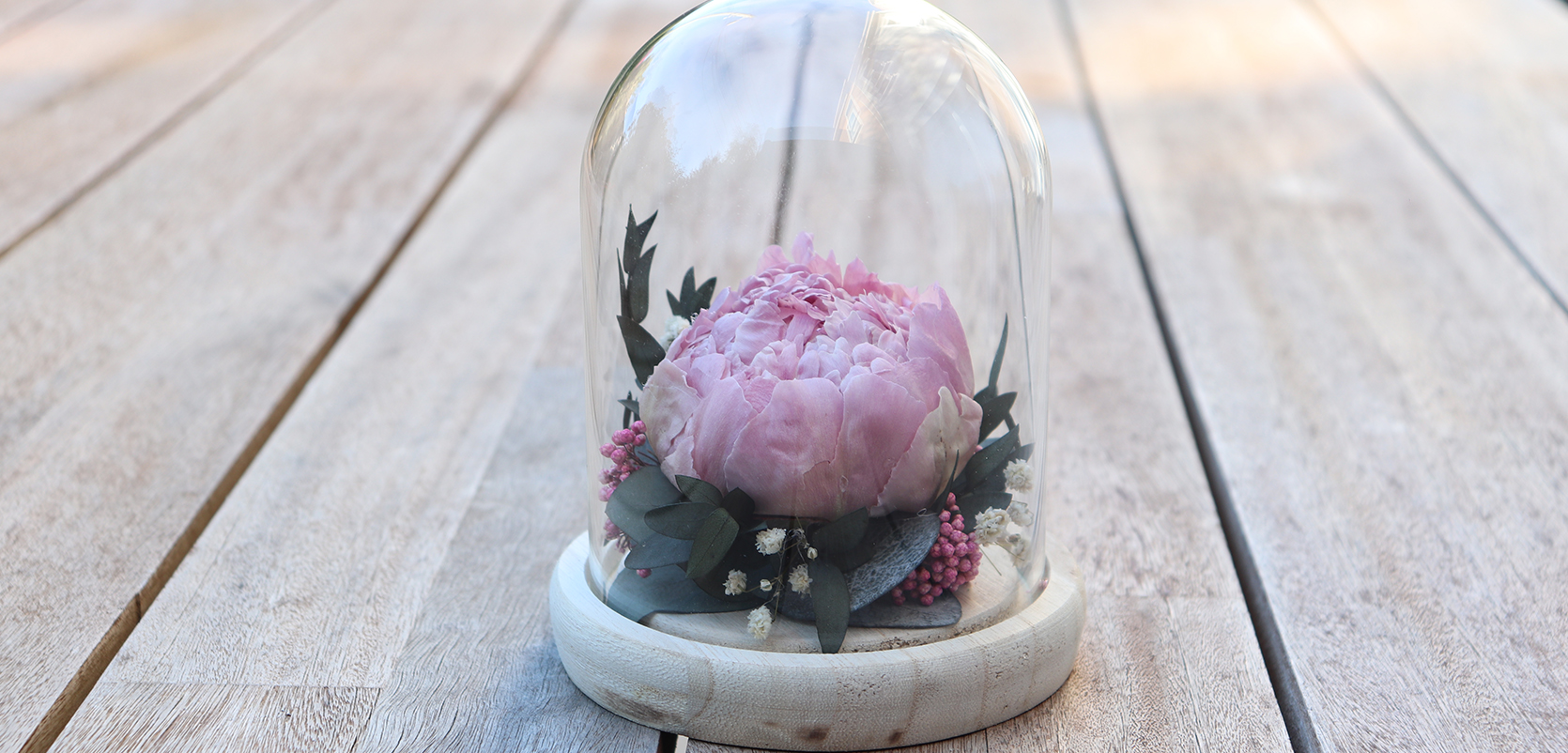 Cloche en fleurs séchées
